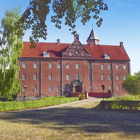 6 Bedroom Stunning In