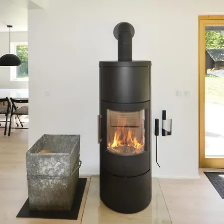 Дом отдыха 6 Bedroom Stunning In *