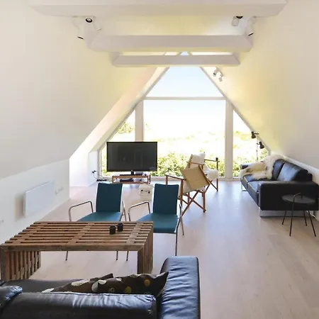 6 Bedroom Stunning In Tatil Evi Grenå